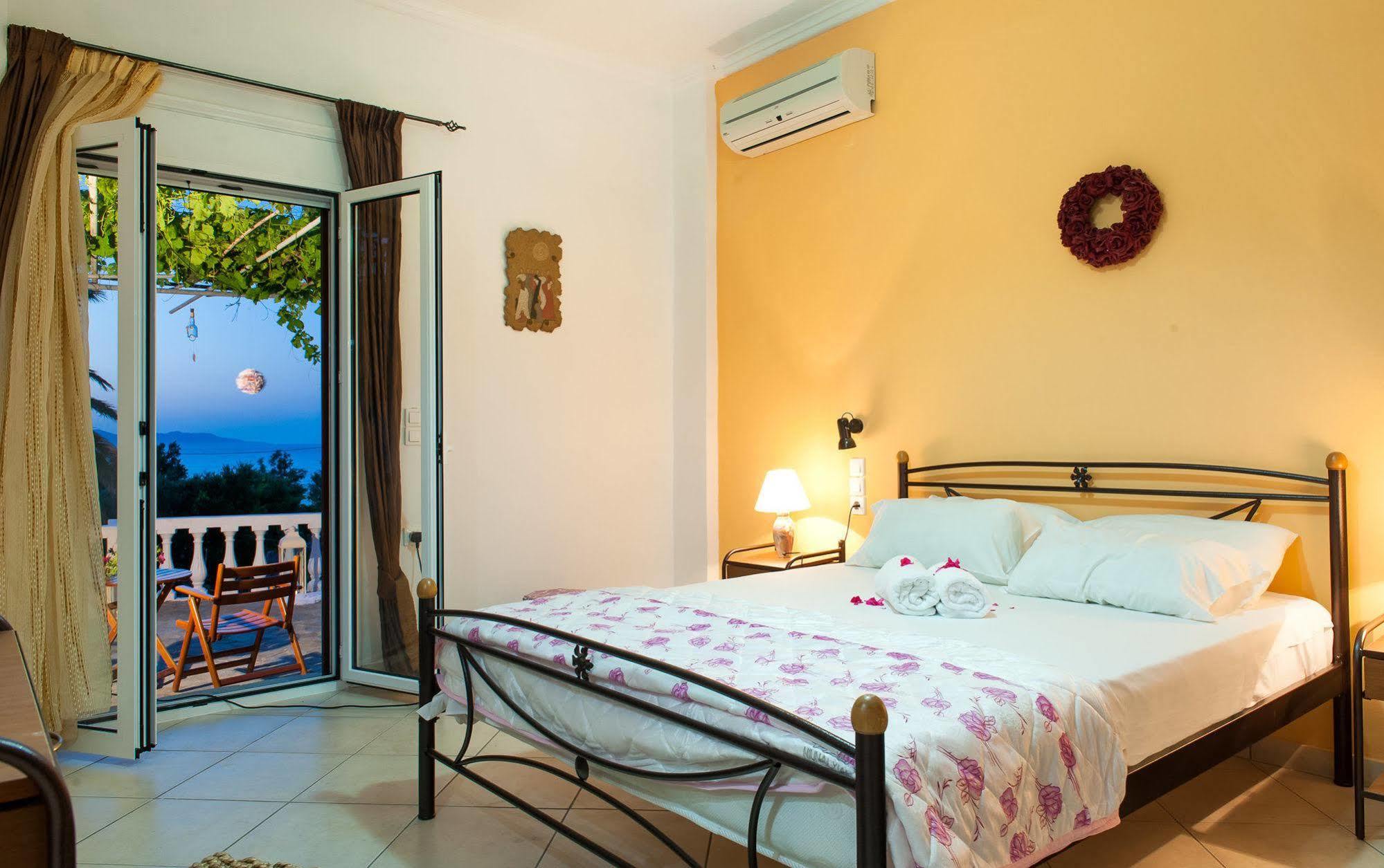 Ammos Apartments Alykanas  Esterno foto